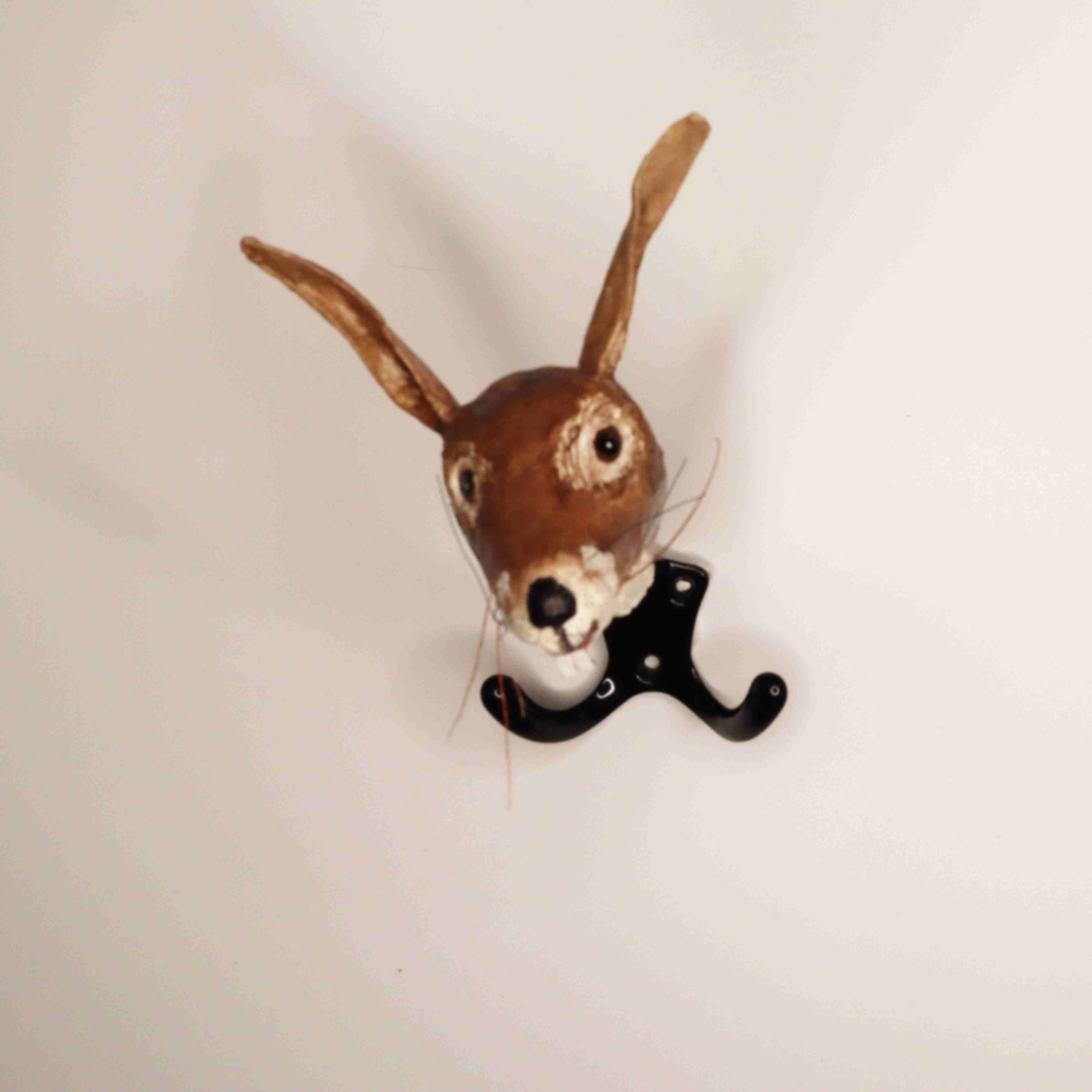 Patère Lapin en papier mâché – Image 4