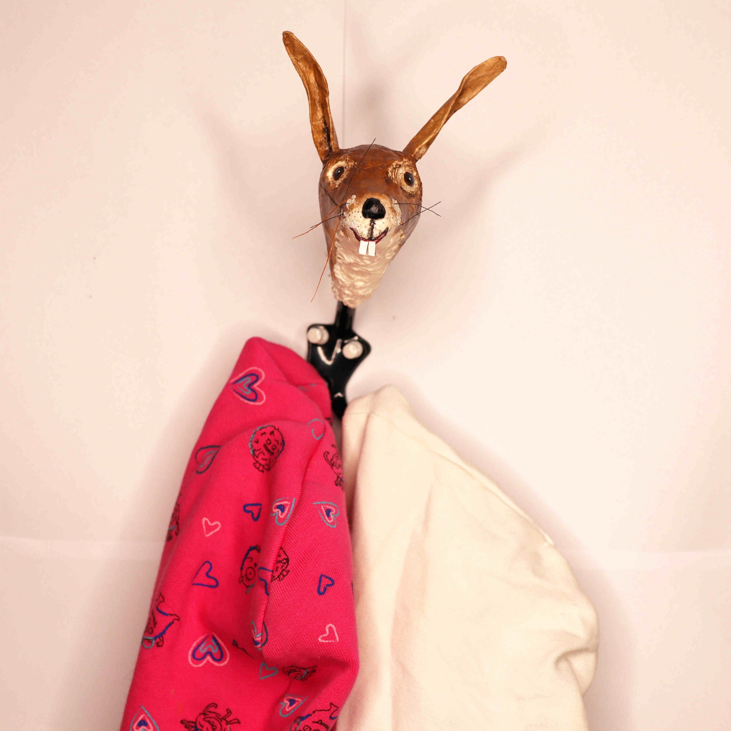 Patère Lapin en papier mâché – Image 5