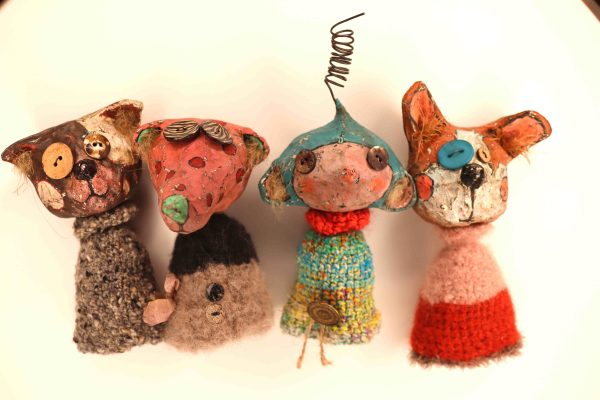 Fantasievoller Hase-Magnet aus Pappmaché – Bild 5