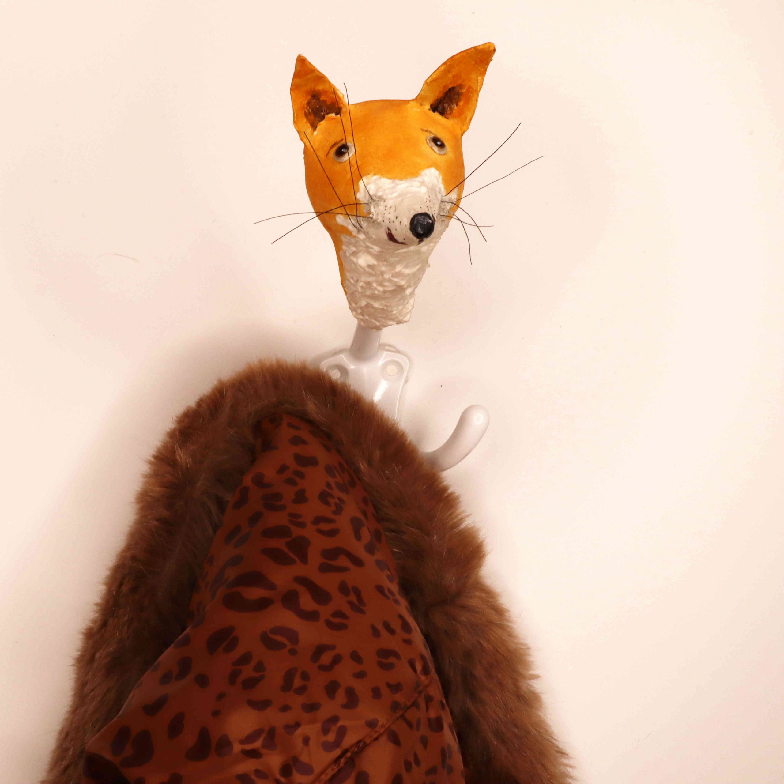 Fuchs-Garderobenhaken aus Pappmaché