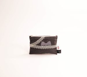 Grey coin purse with white stripes, lace and a grey knot